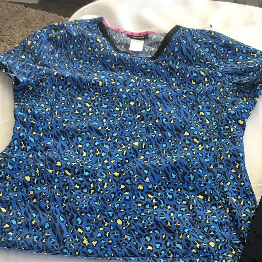 Scrub top